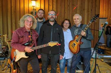 Livemusik  mit Huber und Schwarz Band